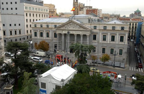 Interior blinda Zarzuela, Moncloa y Cortes  contra el ataque de drones