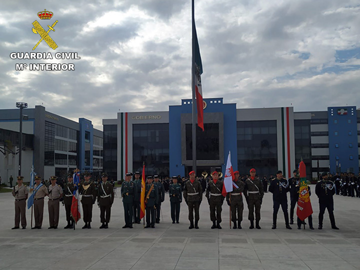 Una delegación de la Guardia Civil participa en el aniversario de la independencia de Méjico