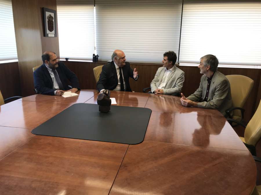 Santos y Galve abogan por colaborar en la mejora de la justicia