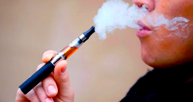 El vapeo: una ruleta química de ingredientes que pueden causar cáncer