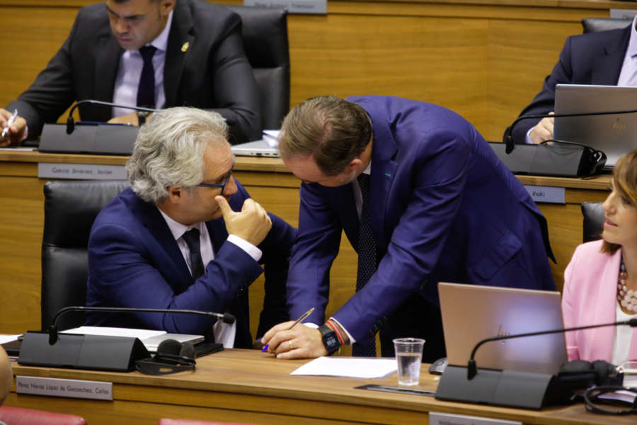 NA+ quiere saber si Chivite tomará medidas ante la inclusión de Navarra en el nuevo Estatuto Vasco