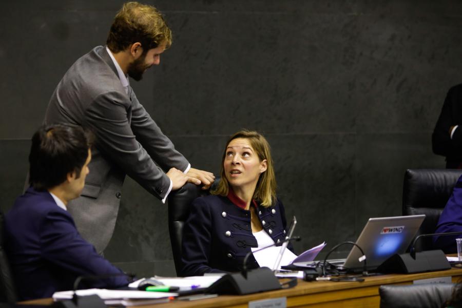 NA+ logra el compromiso del Gobierno de construir una pista de atletismo cubierta