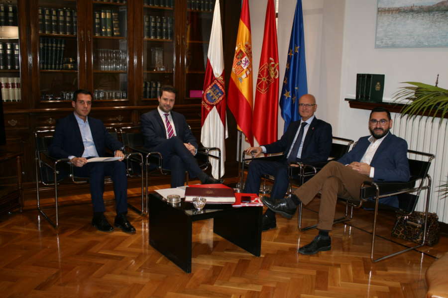 Toquero y Ciriza se comprometen al TAV, Canal de Navarra y la Carta de Capitalidad de Tudela