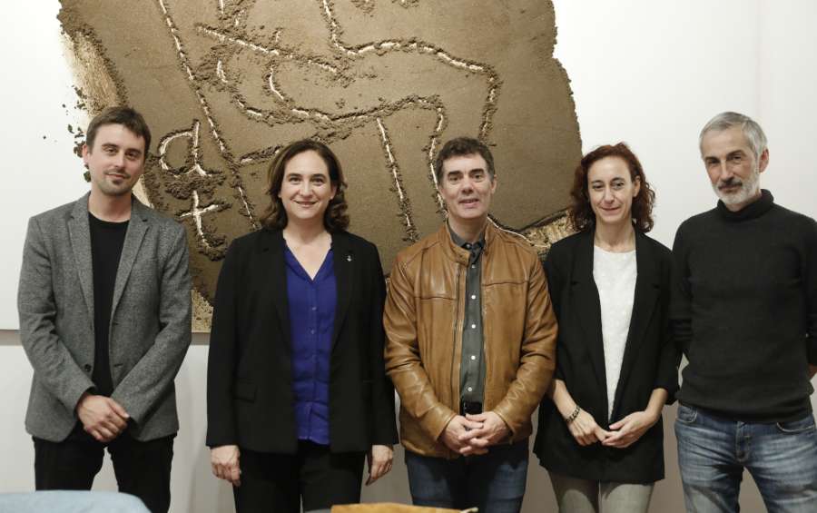 Santos y Colau “trabajarán estrechamente” en acogida, inclusión y convivencia