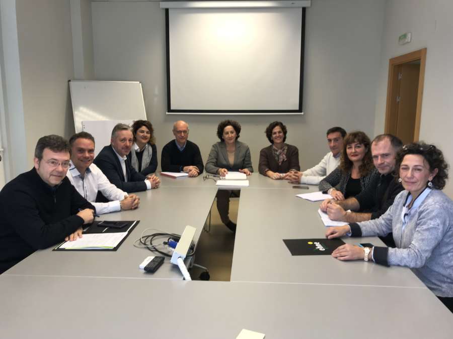 Se acuerda crear un grupo técnico para la mano de obra en el sector agrario en Navarra