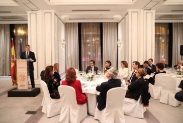 El rey valora rebatir la equidistancia entre el Estado de Derecho y sus detractores