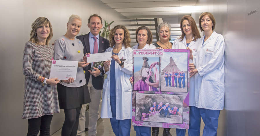 Enfermeras del CHN obtienen el tercer premio internacional de fotografía sobre cáncer de mama