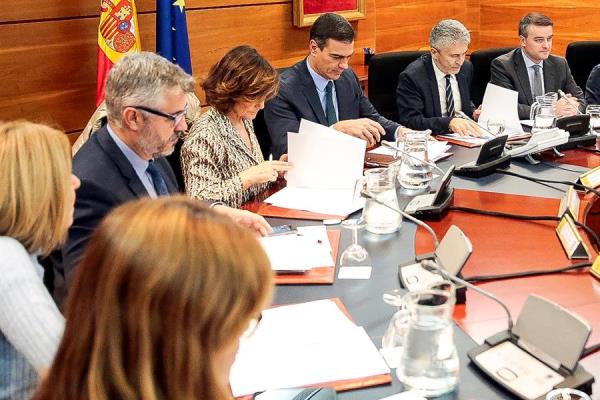 Sánchez preside la reunión del comité de coordinación sobre Cataluña