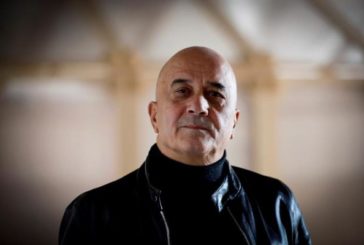Christian Salmon:Vamos de un modelo democrático a otro muy difícil de definir