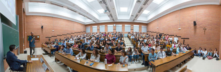 La tasa de ocupación de los graduados de la Universidad de Navarra alcanza el 94%