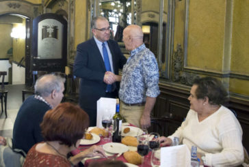 El Consistorio celebra la Navidad con las personas que residen en los apartamentos municipales