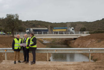 El nuevo puente de Sánsoain supera las pruebas de carga con más de 150 toneladas