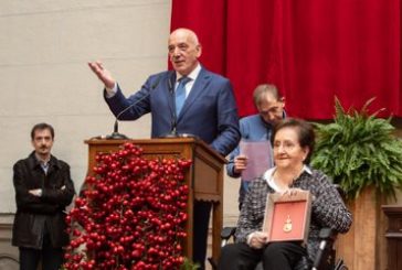 Adacen recibe la Medalla de Oro de Navarra por su trabajo con el daño cerebral