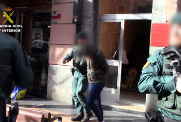 La Guardia Civil libera a 12 víctimas y detiene a 15 personas en la operación contra la trata de mujeres en pisos de Baracaldo y Roma