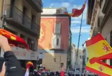Gritos e insultos entre los concentrados por 'España Existe' y una movilización abertzale en Pamplona