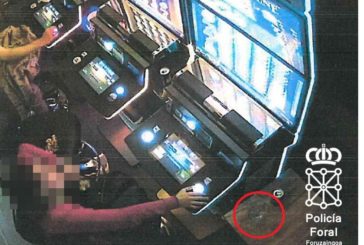 Investigada una mujer de 29 años por golpear una máquina de juego en Tudela