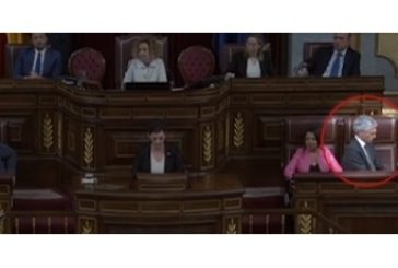Suárez Illana da la espalda a Bildu en su discurso proetarra en la investidura de Sánchez