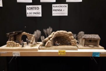 La Asociación Belenistas de Pamplona entrega tres belenes entre los asistentes a la exposición