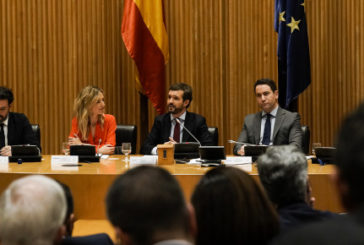 Casado acusa a Sánchez de 