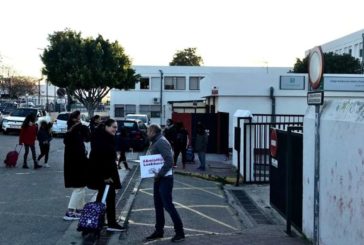 “acTÚa FAMILIA” reparte información sobre el Pin Parental en los colegios de Cádiz
