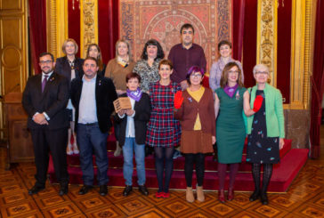 Entrega del Premio Berdinna a la Asociación Lunes Lilas Navarra