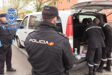 Policía Nacional escolta a los médicos de la UME para los test rápidos de coronavirus