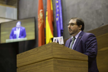 El Parlamento de Navarra mantiene las medidas contra el coronavirus con una sesión presencial