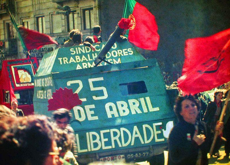 Triunfa la Revolución en Portugal