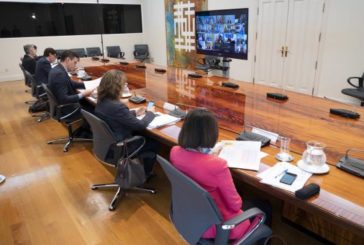 Sánchez debate con los presidentes autonómicos el desconfinamiento