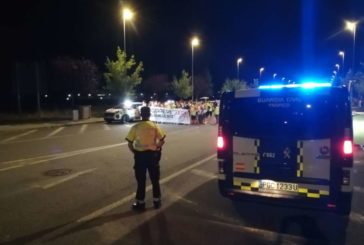Una manifestación sale a pie desde Gamesa de Aóiz a Pamplona