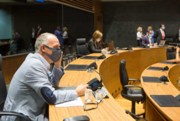 El Parlamento de Navarra rechaza 
