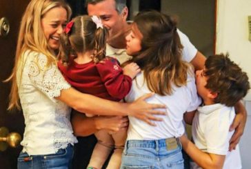 El opositor a Maduro, Leopoldo López, llega a Madrid desde la Embajada de España en Caracas