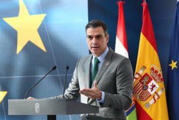 Sánchez anuncia un plan de vacunación masiva en los primeros seis meses de 2021