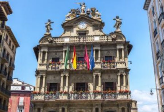 Pamplona destinará 1,35 millones de euros en dos años para promover la participación ciudadana y el voluntariado