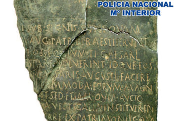 La Policía Nacional recupera en Madrid un documento jurídico con más de 2.000 años