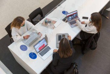 Más de 80 empresas y un millar de alumnos y graduados, en la feria virtual de empleo de la Universidad de Navarra