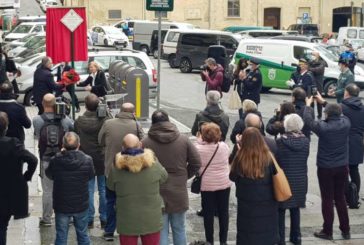 El Ayuntamiento coloca 4 placas en memoria de 4 víctimas asesinadas por ETA en Pamplona