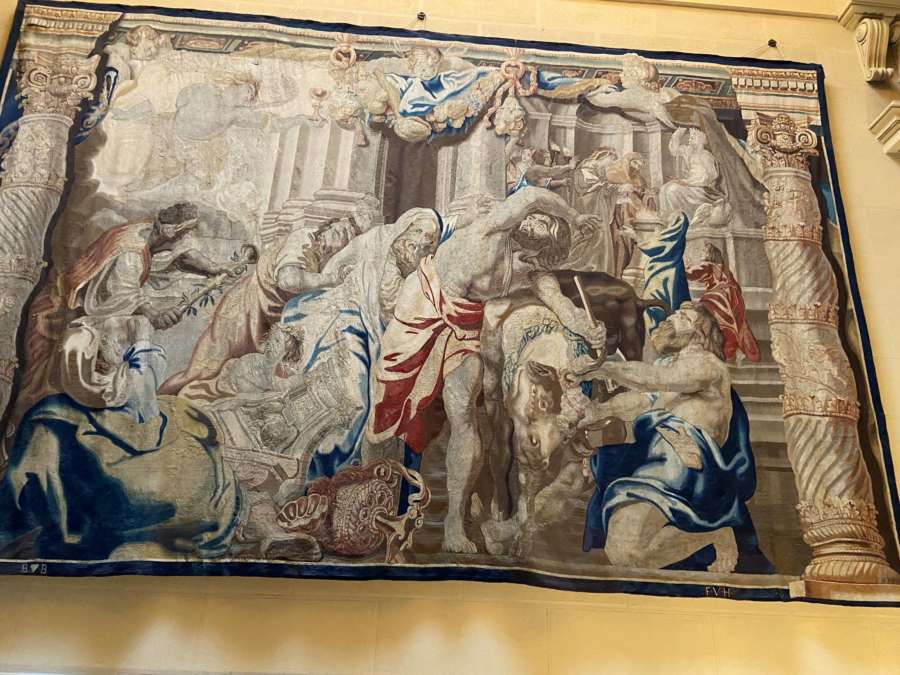 En proceso de restauración dos tapices del Palacio de Navarra en Madrid