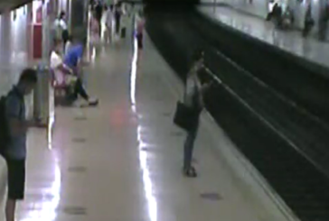 Un Policía Nacional fuera de servicio rescata a un hombre a punto de ser arrollado por el metro