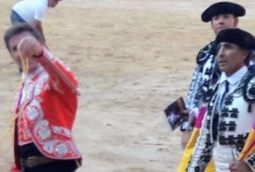 Pablo Hermoso, a hombros en Écija