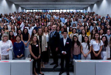 Arthur Brooks: “Sois la generación que puede cambiar el mundo a través de la felicidad plena”