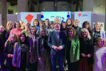 Esparza se compromete a incentivar el acceso de la mujer al mercado labora