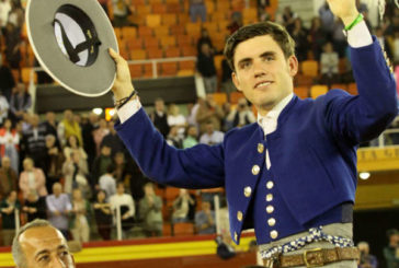 La tardanza en morir de los toros dan tres orejas, el triunfo de Guillermo