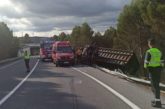 Herido un conductor al volcar su camión en la N 121, Pueyo (Navarra)