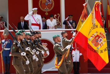 Los Reyes presiden el Día de las Fuerzas Armadas en Granada