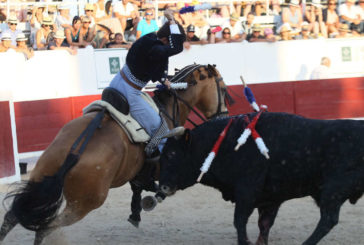 Guillermo a hombros y Trofeo Rejón de Oro