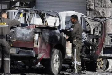 Ecuador: Coches bomba en Quito y disturbios en las cárceles, 57 agentes como rehenes