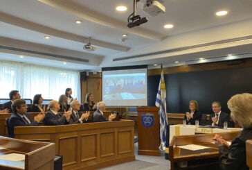 Rafael Alvira investido doctor ‘honoris causa’ por la Universidad de Montevideo