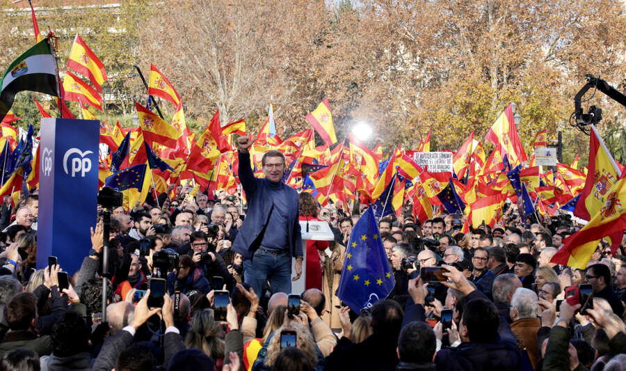 Feijóo contra la amnistía en Debod: “Ni en nombre de España, ni en la clandestinidad puede negociarse la dignidad de nuestro país”