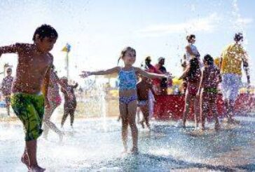 Fórmula perfecta para el verano: Sol, Diversión y Parques Temáticos